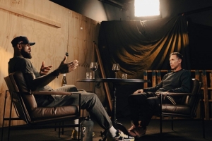 JJB jjb Jingjibao 竞技宝 电竞赛事 体育赛事 体育 电竞-詹姆斯在播客中打趣：如果纳什得到主教练工作 我们事先没谈过