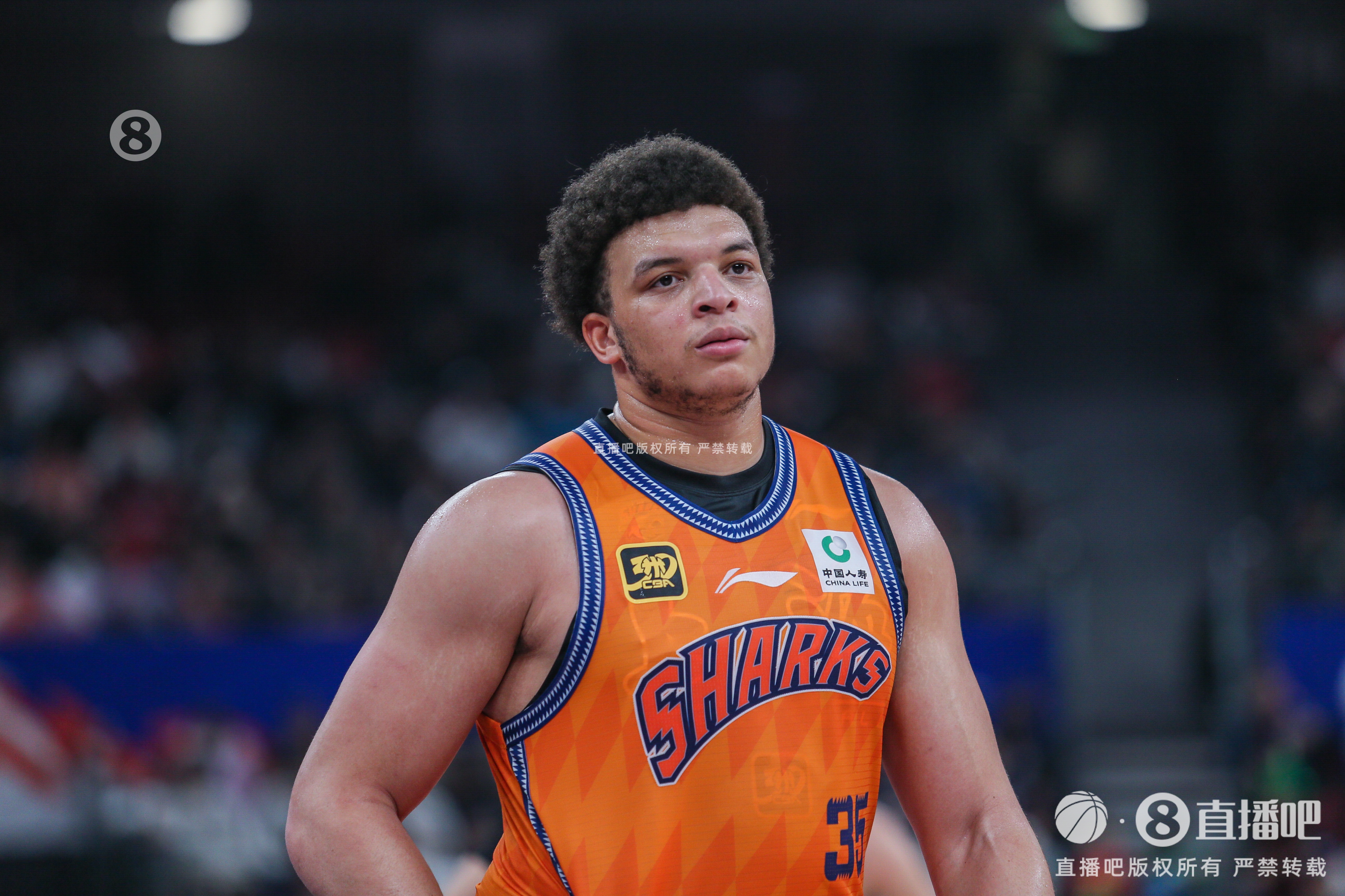 回上海？洛夫顿18分钟8投仅1中 罚球10中9拿到11分9板